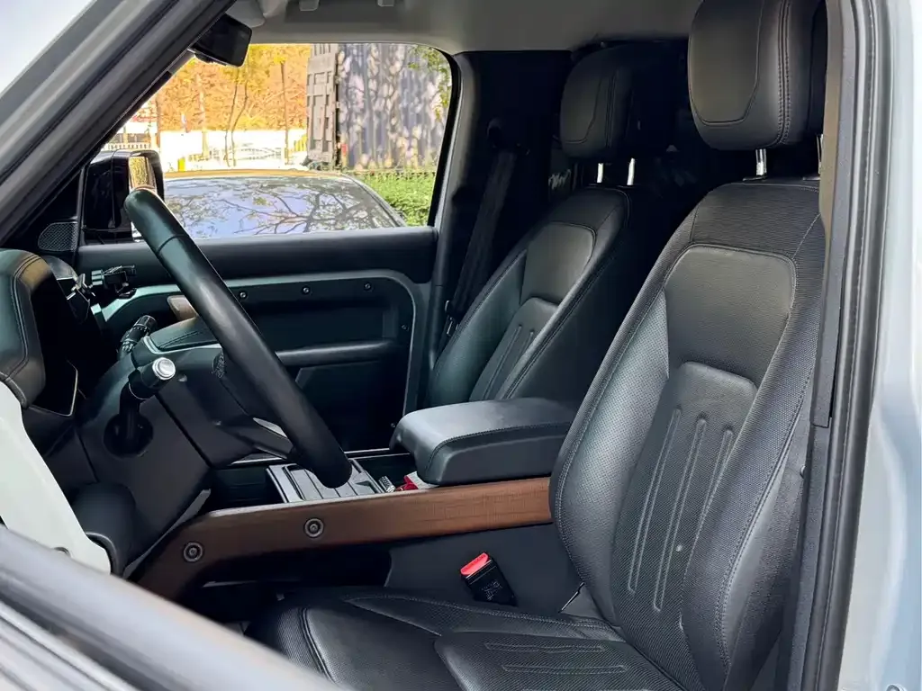 Land Rover Defender 2022 из CN, фото 8