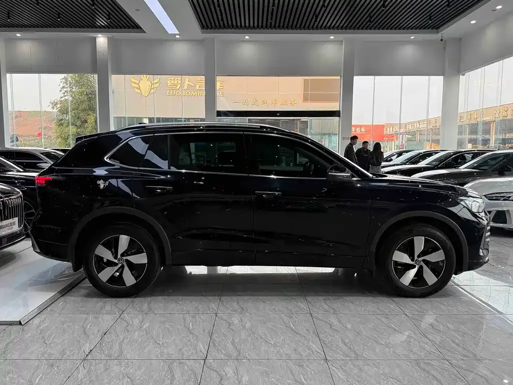 Volkswagen Tiguan L 2025 из CN, фото 6