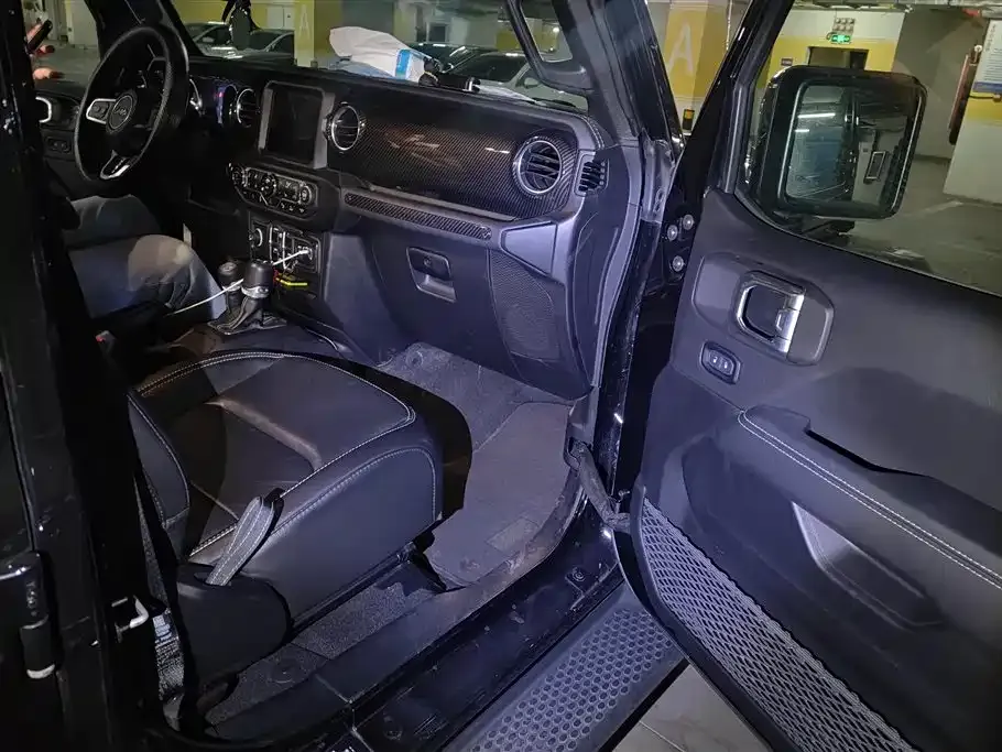 Jeep Wrangler PHEV 2021 из CN, фото 8
