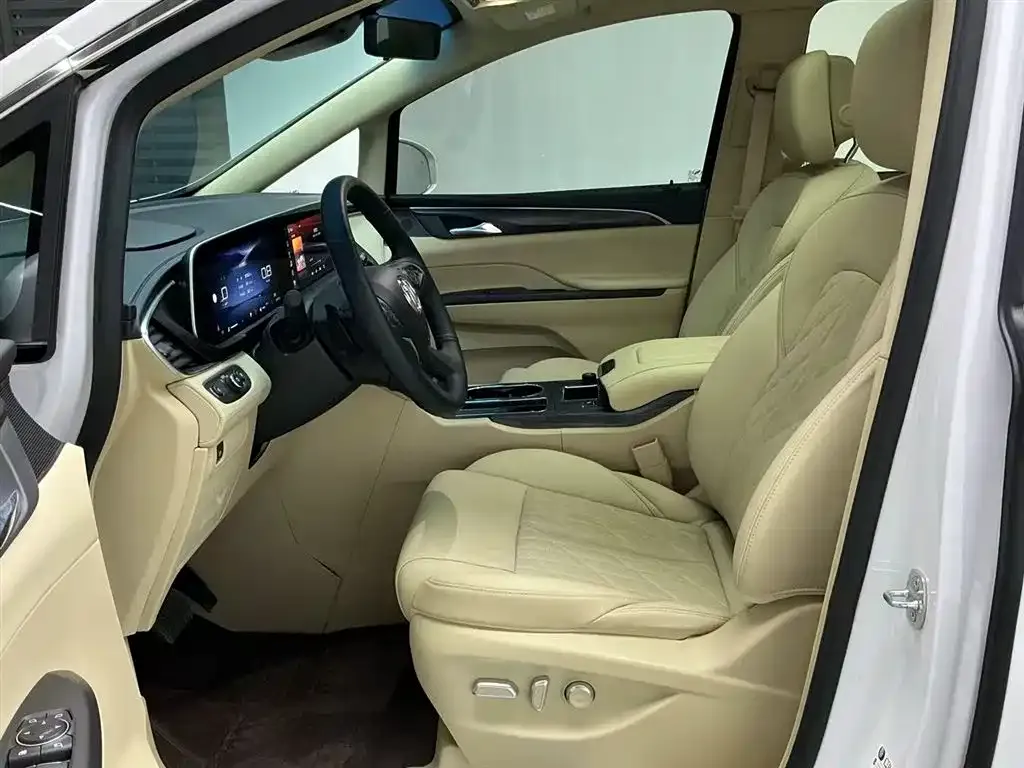 Buick GL8 — фото 3