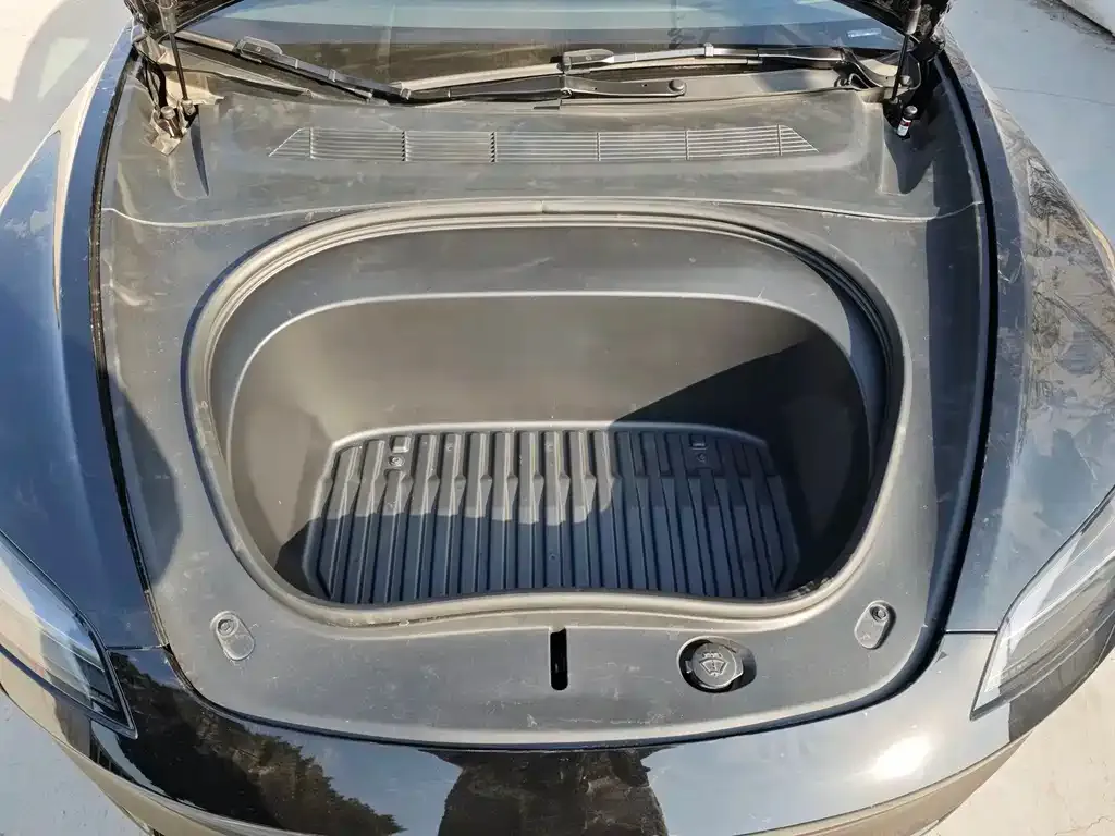 Tesla Model 3 2023 из CN, фото 3