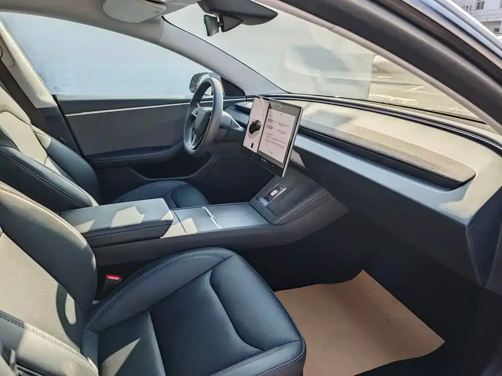 Tesla Model 3 2023 из CN, фото 9