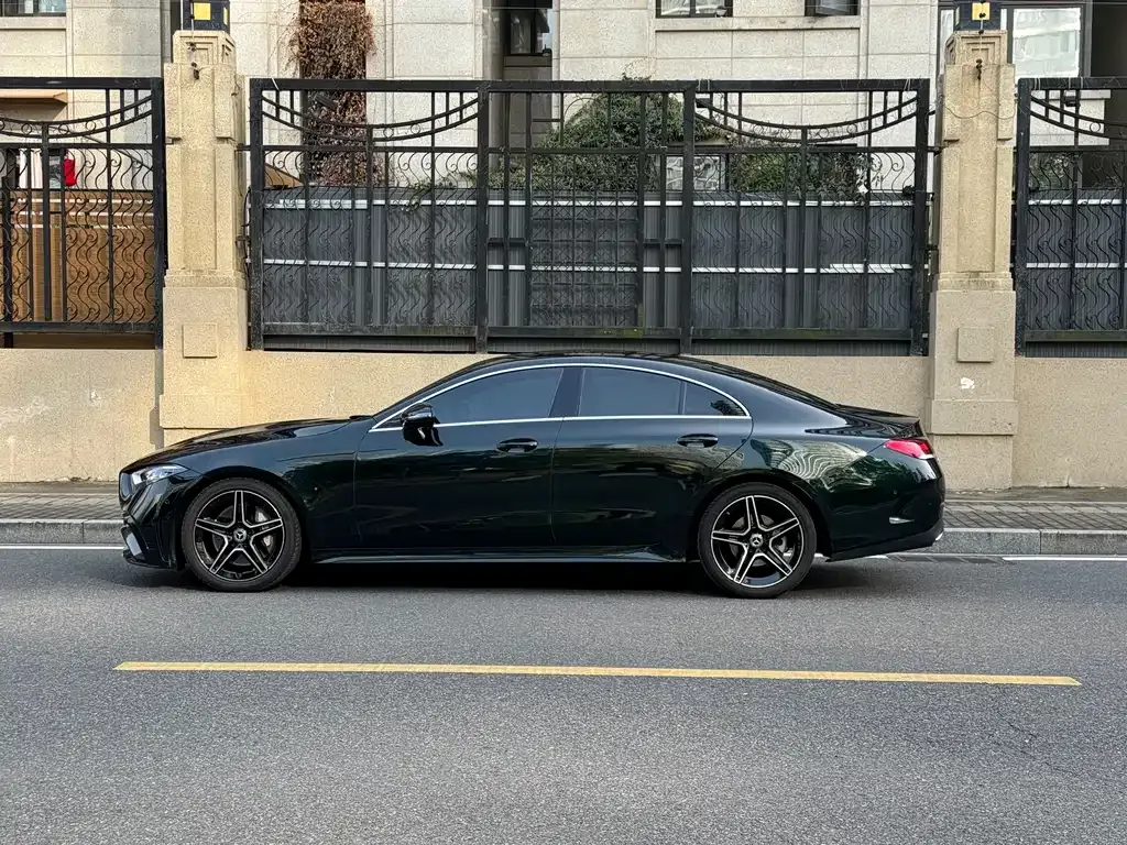 Mercedes-Benz CLS — фото 10