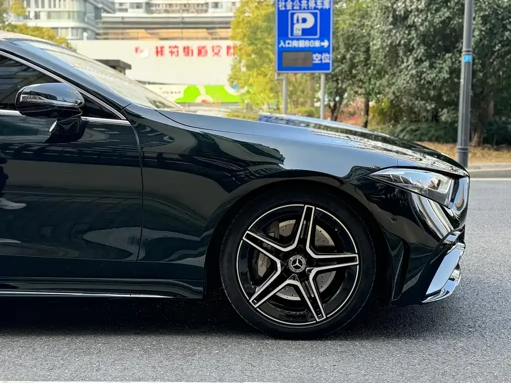 Mercedes-Benz CLS — фото 3