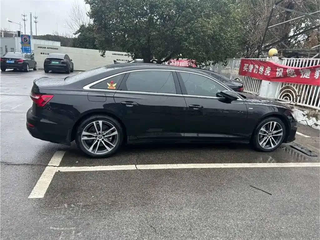 Audi A6L 2021 из CN, фото 8