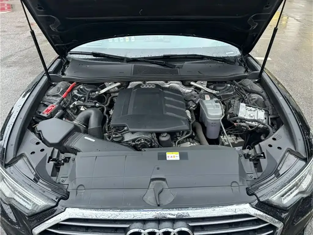 Audi A6L 2021 из CN, фото 5