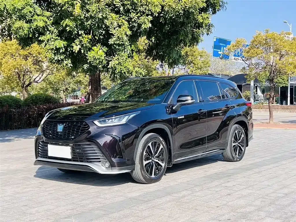 Toyota Crown Kluger 2023 из CN, фото 9