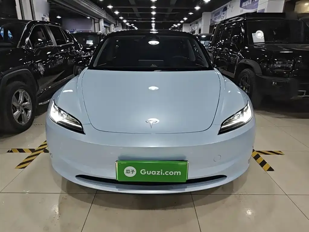 Tesla Model 3 — фото 2