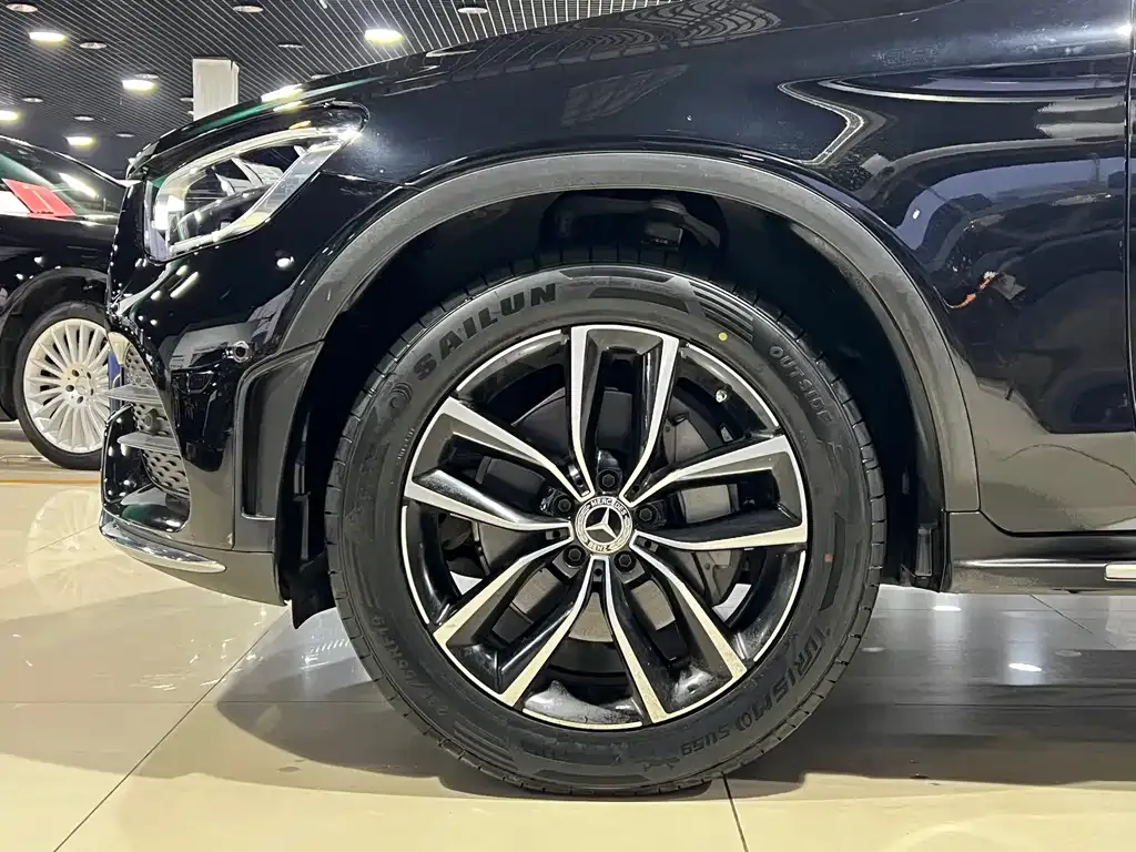 Mercedes-Benz GLC — фото 9