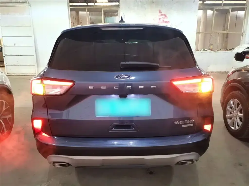 Ford Escape — фото 3