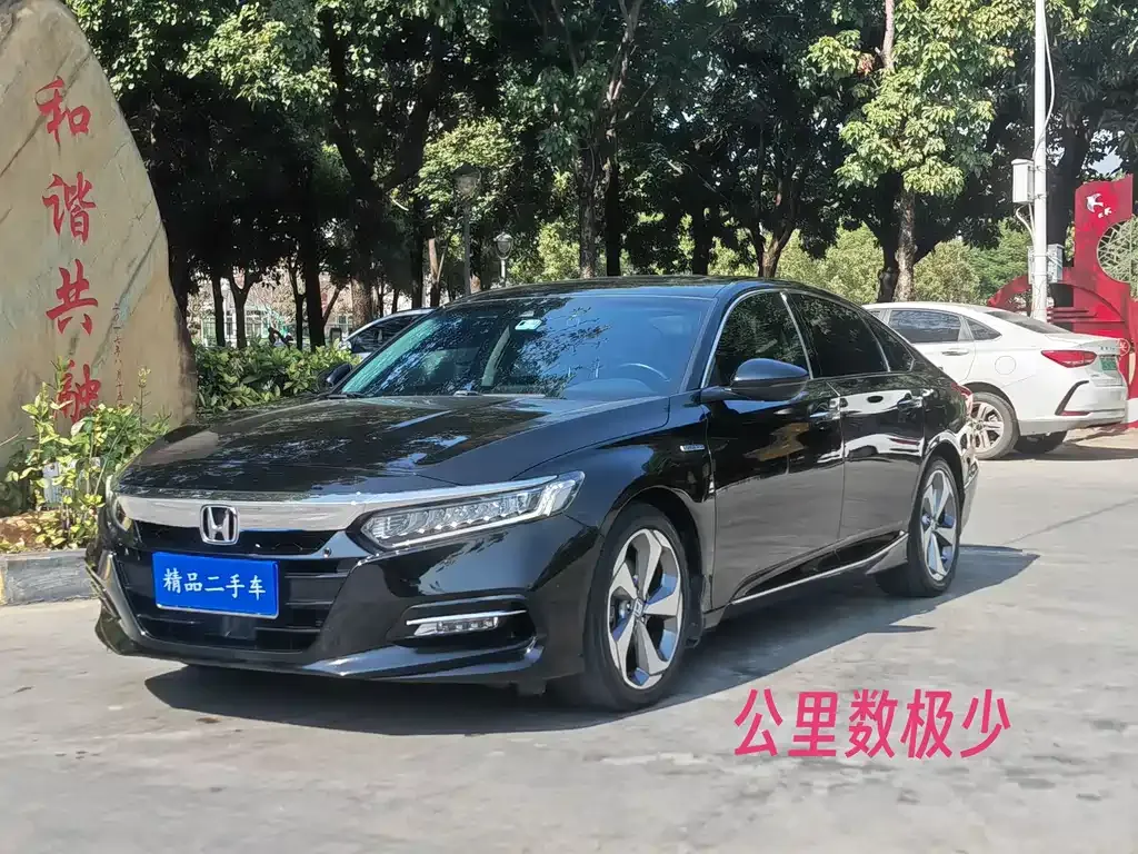 Honda Accord — фото 10