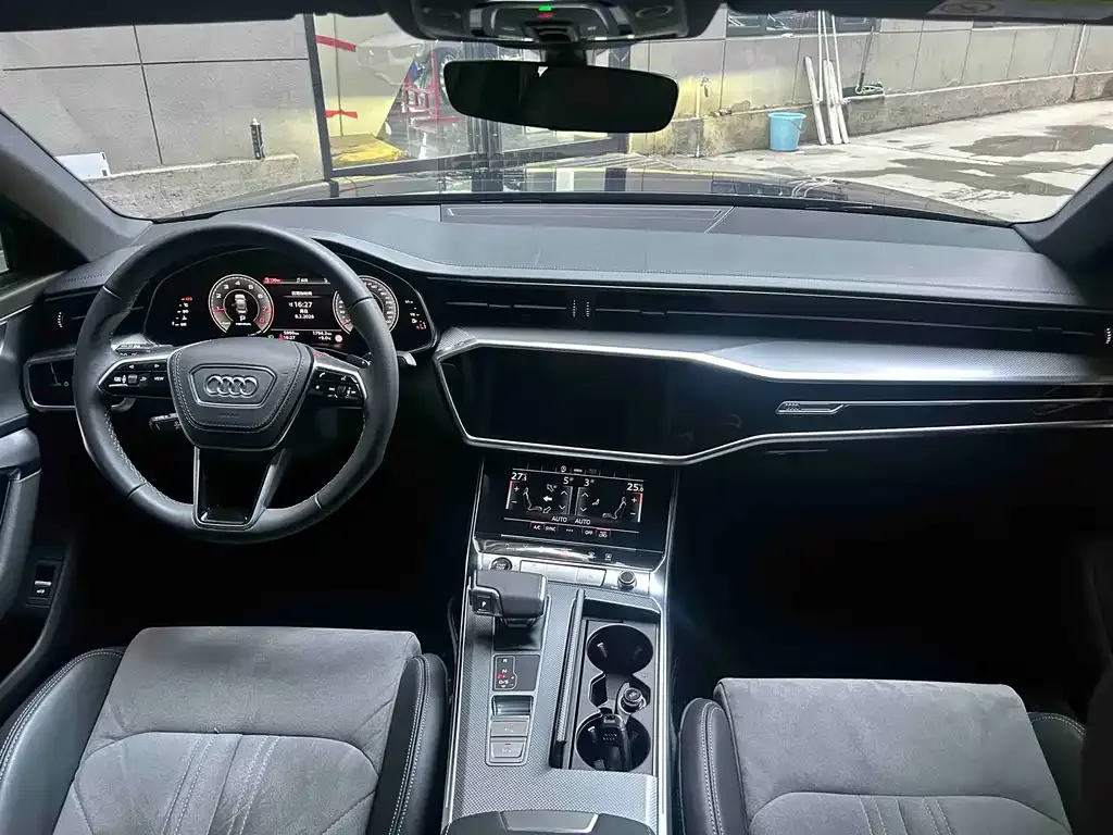 Audi A6L 2024 из CN, фото 7