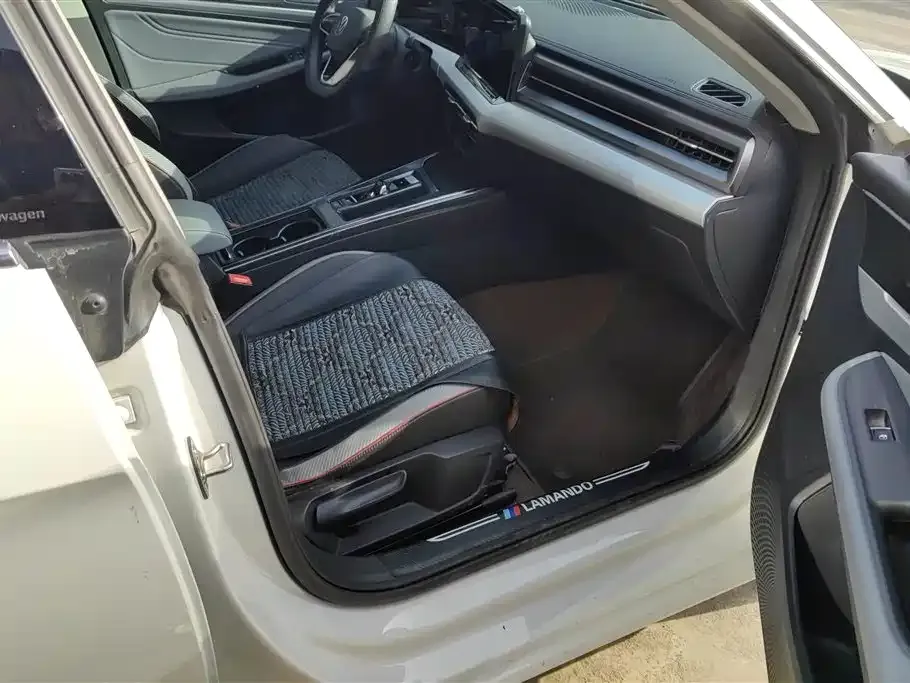 Volkswagen Lamando 2023 из CN, фото 10