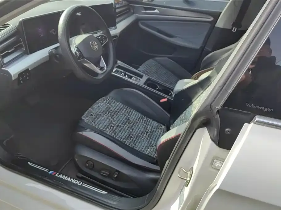 Volkswagen Lamando 2023 из CN, фото 8