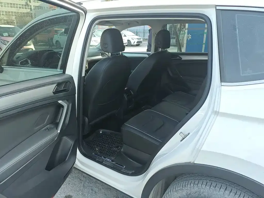 Volkswagen Tiguan L New Energy 2021 из CN, фото 4