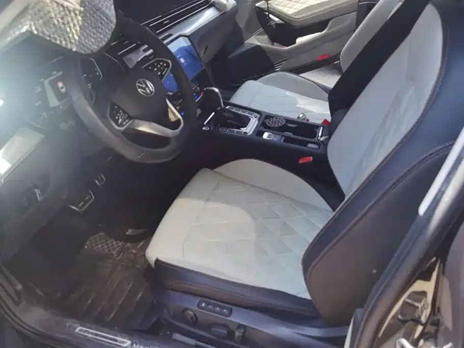 Volkswagen Magotan 2024 из CN, фото 2
