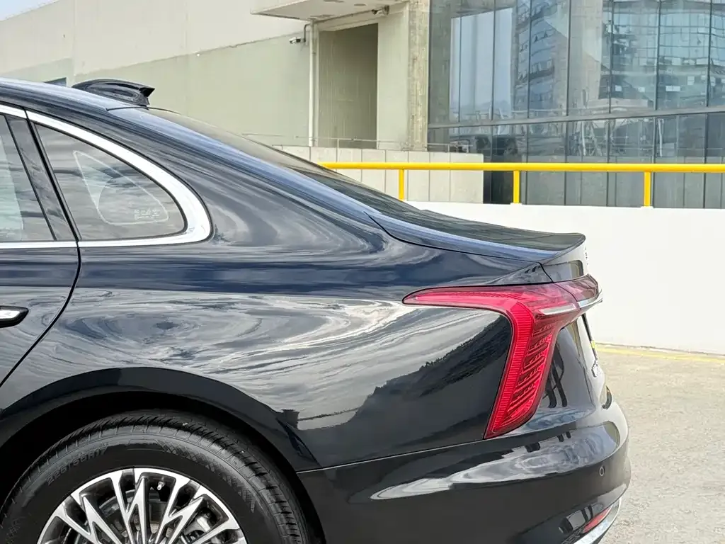 Hongqi H5 2024 из CN, фото 3