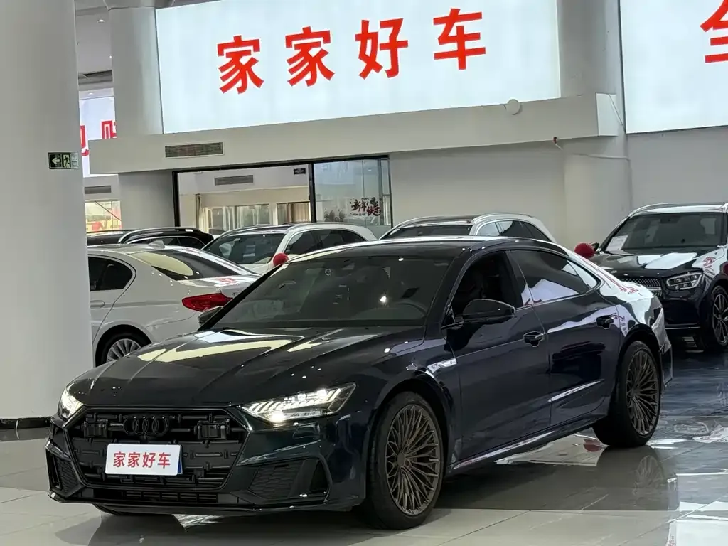 Audi A7L 2023 из CN, фото 1