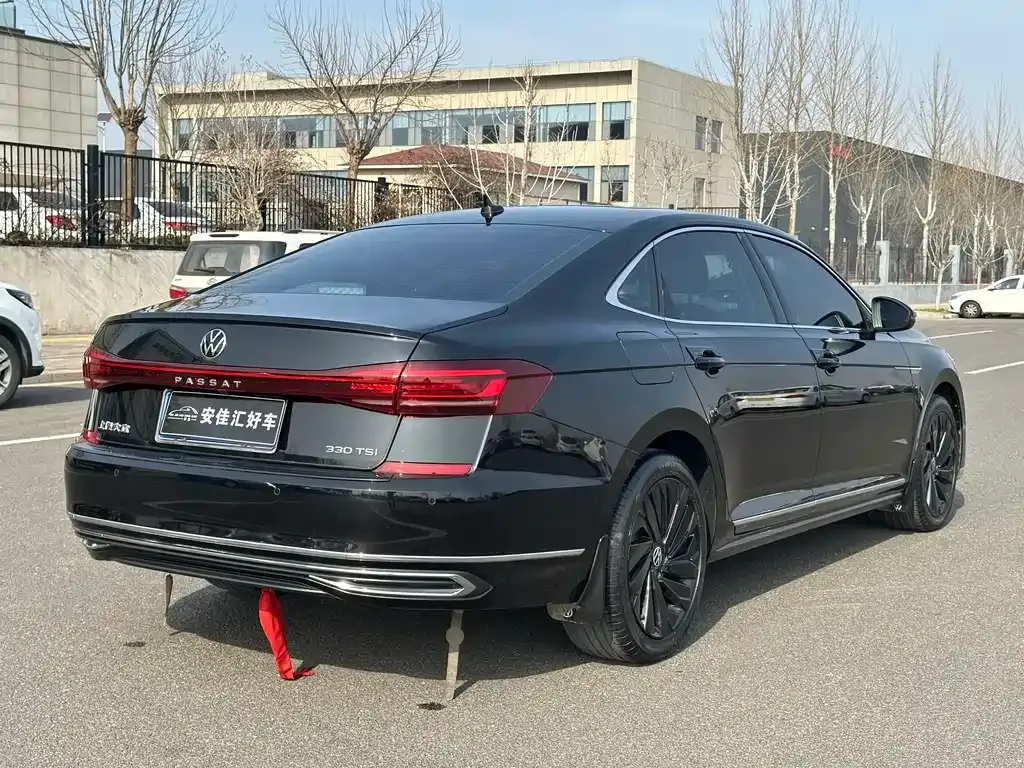Volkswagen Passat — фото 6