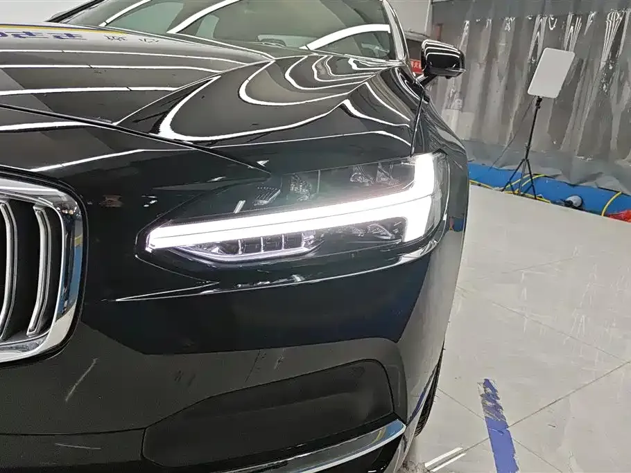 Volvo S90 2024 из CN, фото 2