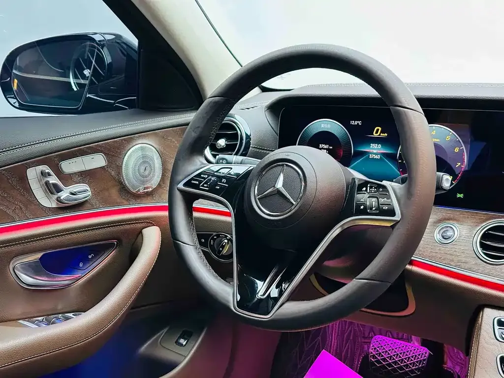 Mercedes-Benz E-Class 2022 из CN, фото 4