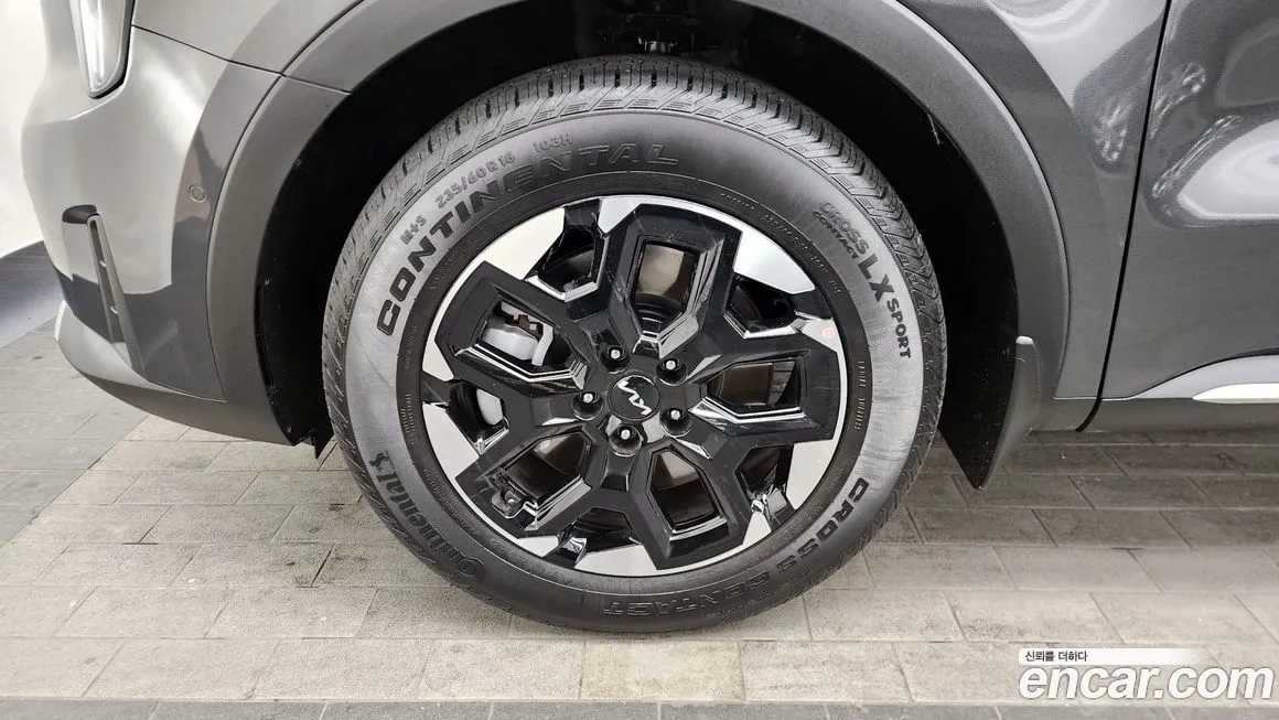 Kia Sorento — фото 8
