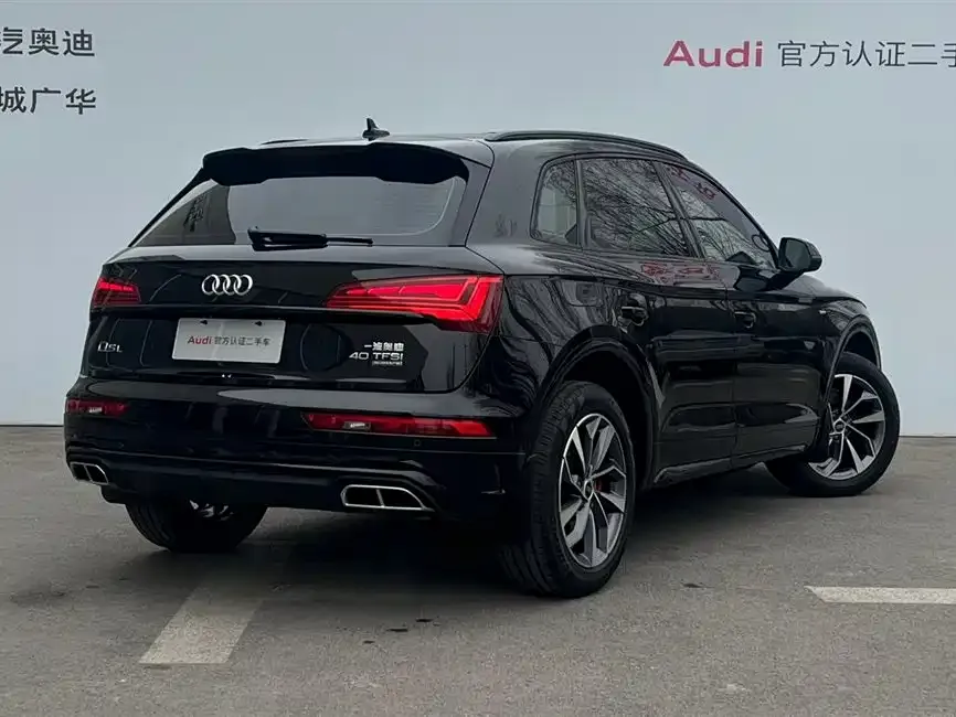 Audi Q5L — фото 5