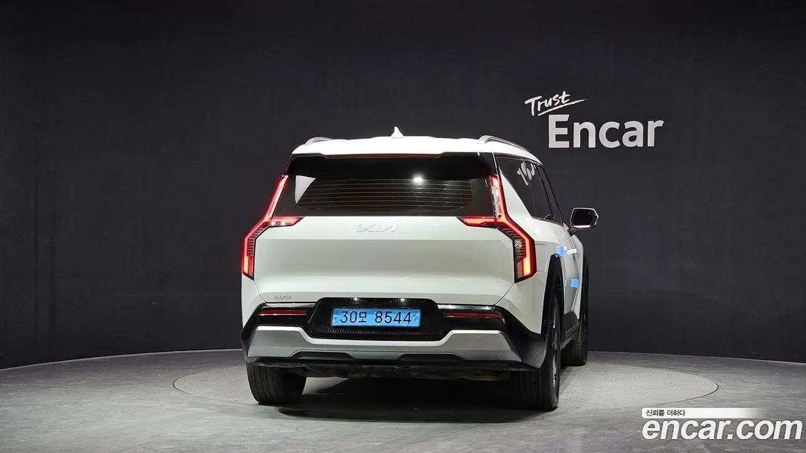 Kia EV9 2024 из KR, фото 3