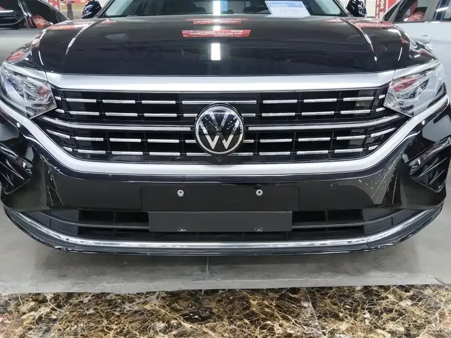 Volkswagen Passat 2023 из CN, фото 8
