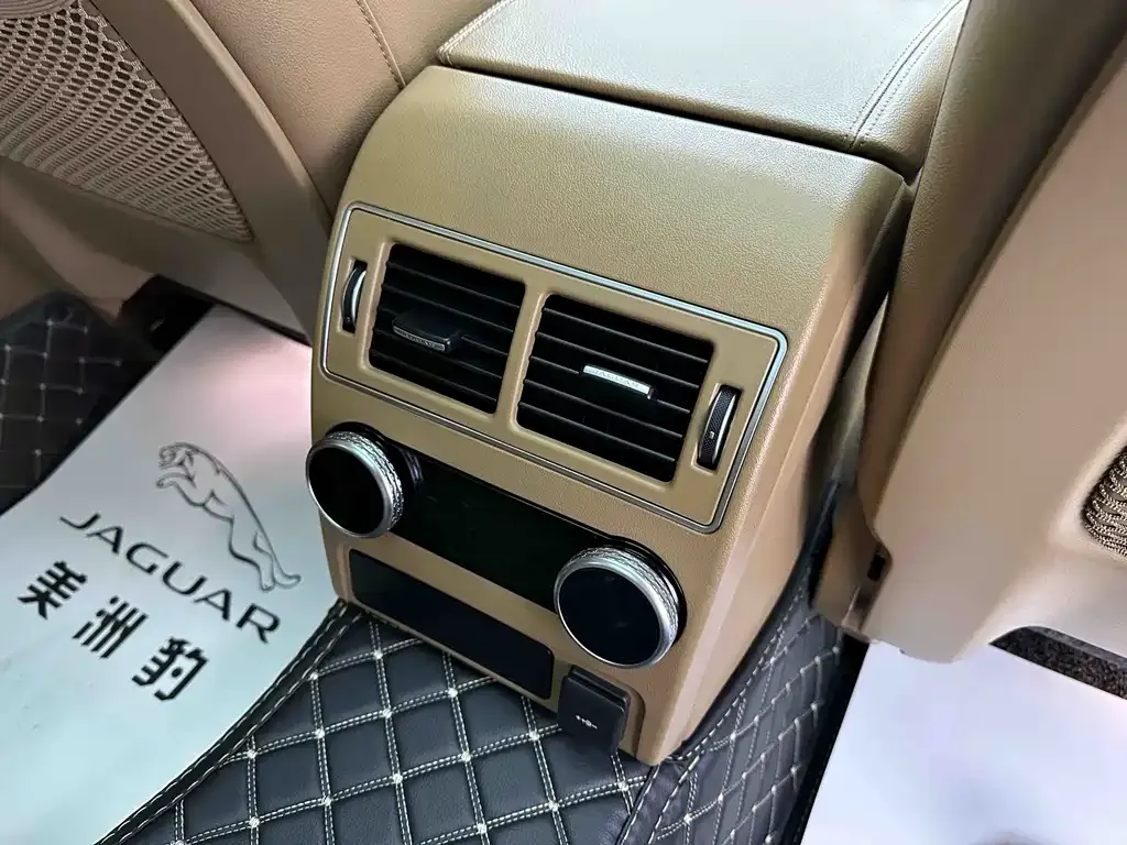 Jaguar XFL 2022 из CN, фото 7