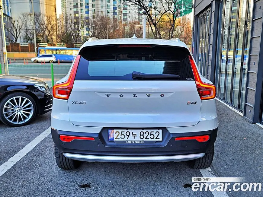 Volvo XC40 2023 из KR, фото 5