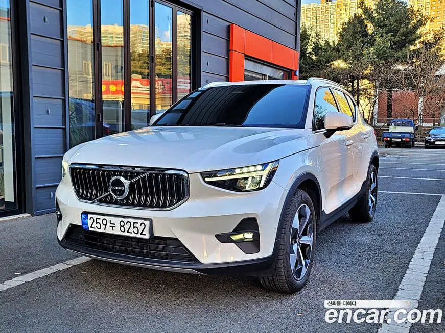 Volvo XC40 2023 из KR, фото 10