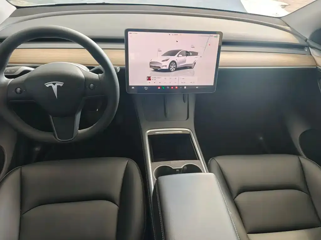 Tesla Model Y 2023 из CN, фото 3