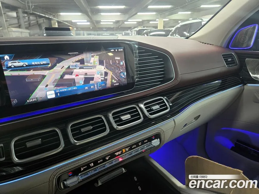 Mercedes-Benz GLS-Class — фото 10