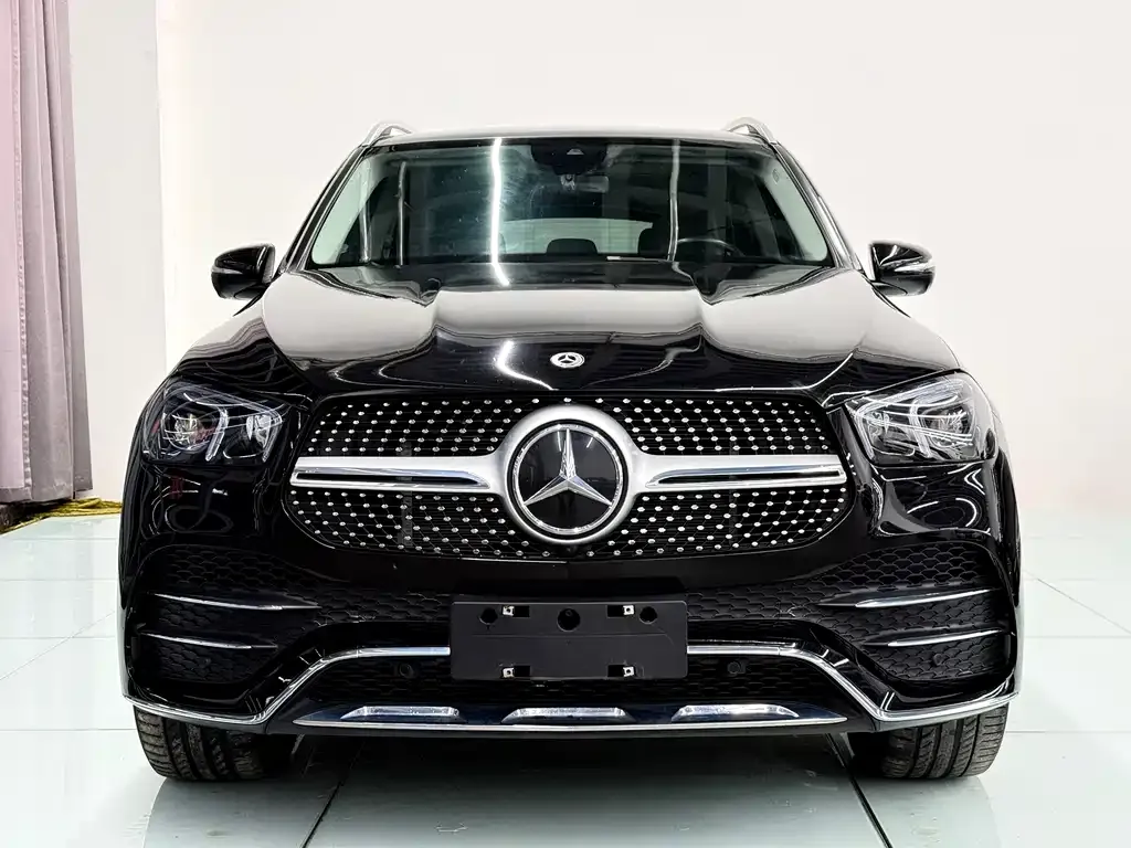 Mercedes-Benz GLE — фото 1