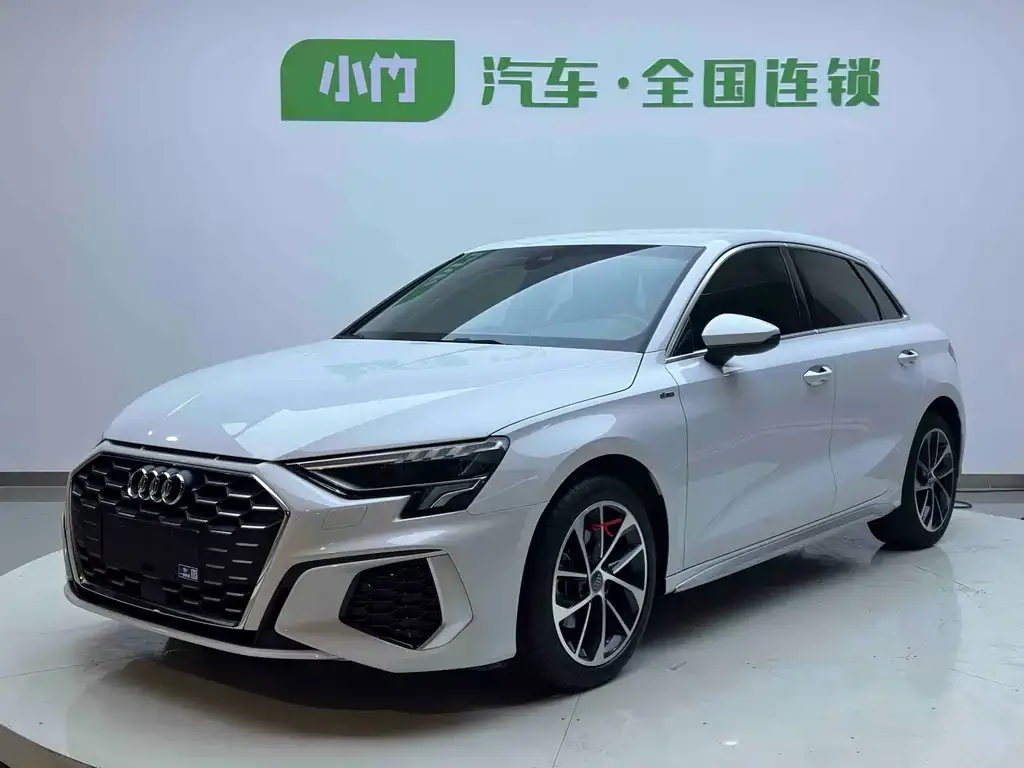 Audi A3 2022 из CN, фото 1