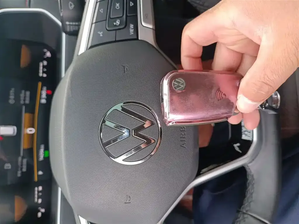 Volkswagen Lavida 2023 из CN, фото 3