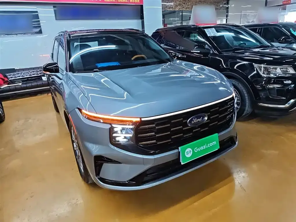 Ford Edge 2023 из CN, фото 2