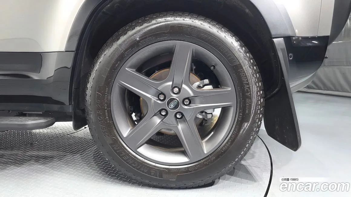 Land Rover Defender 2025 из KR, фото 6