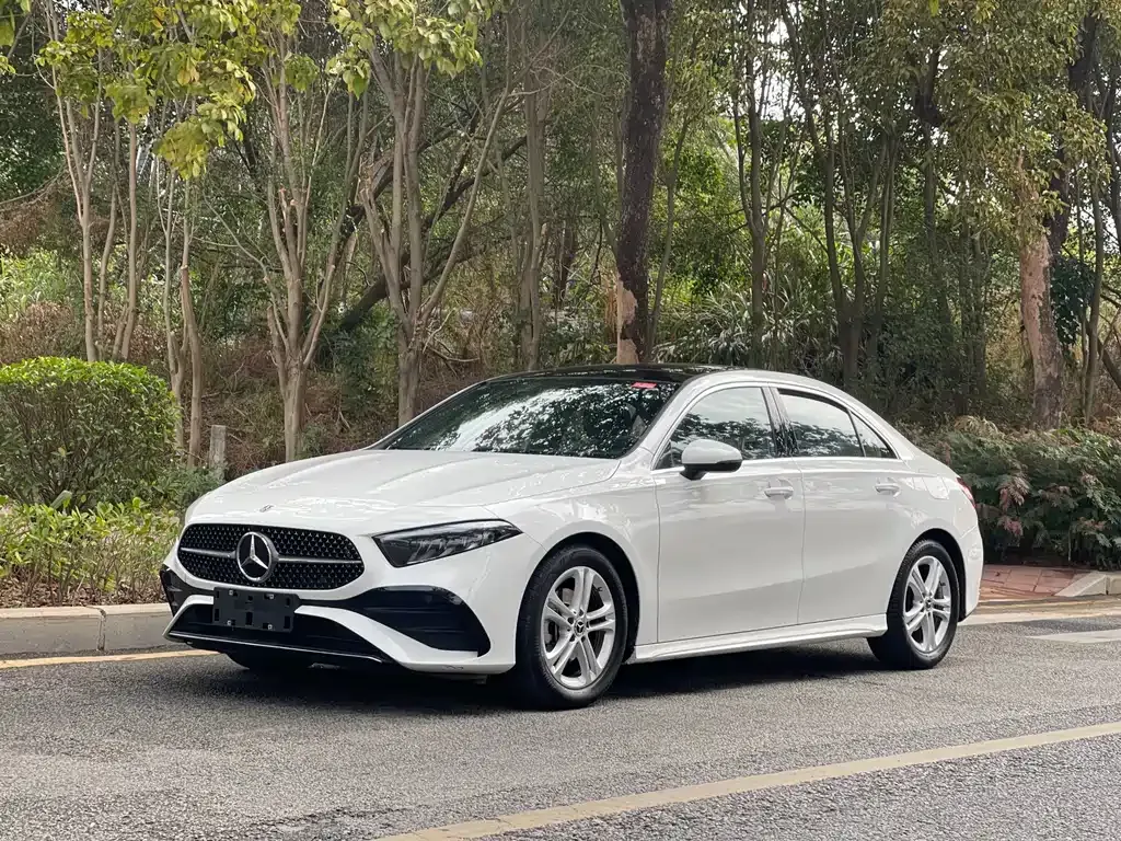 Mercedes-Benz A-Class 2023 из CN, фото 1