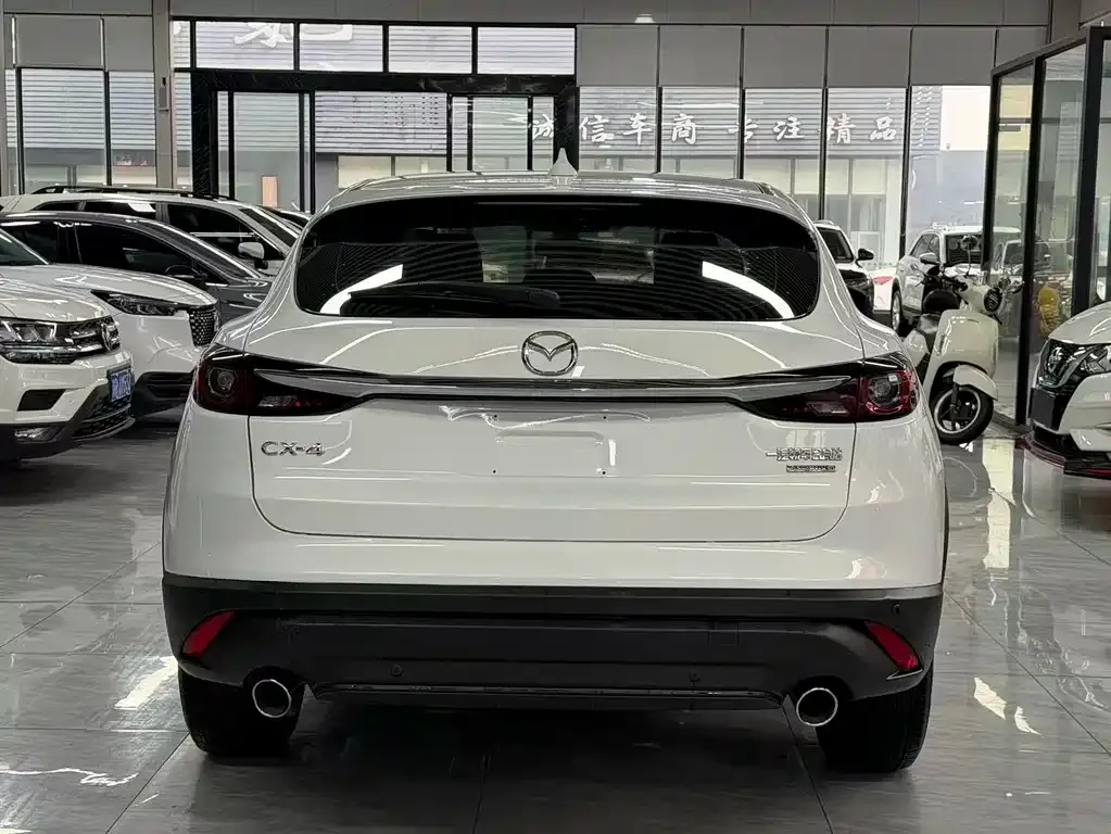 Mazda CX-4 2023 из CN, фото 4