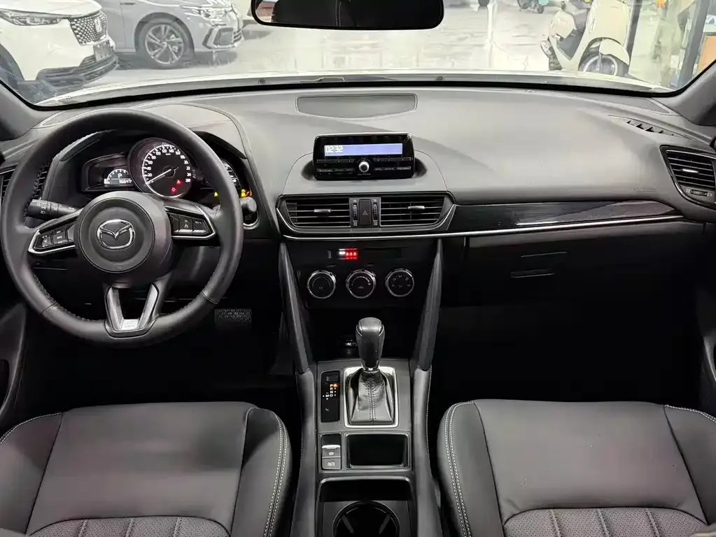 Mazda CX-4 2023 из CN, фото 7