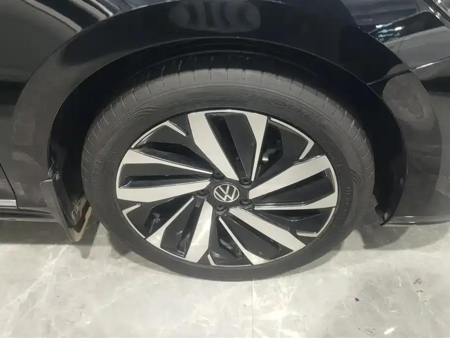 Volkswagen Passat — фото 6