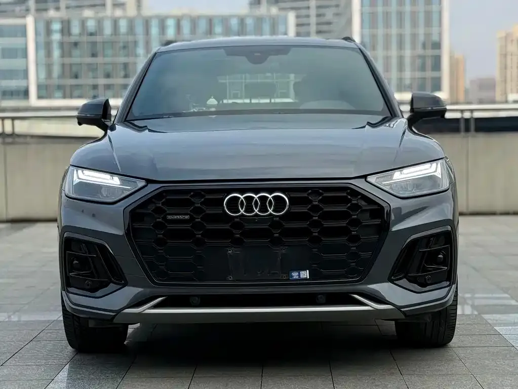 Audi Q5L 2023 из CN, фото 2