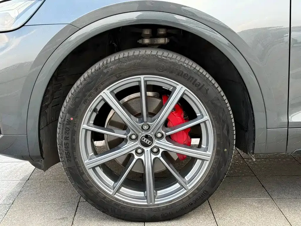 Audi Q5L 2023 из CN, фото 9