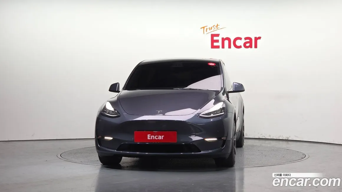 Tesla Model Y — фото 2