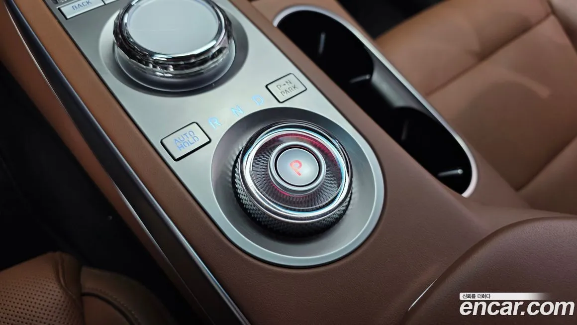 Genesis GV70 — фото 10