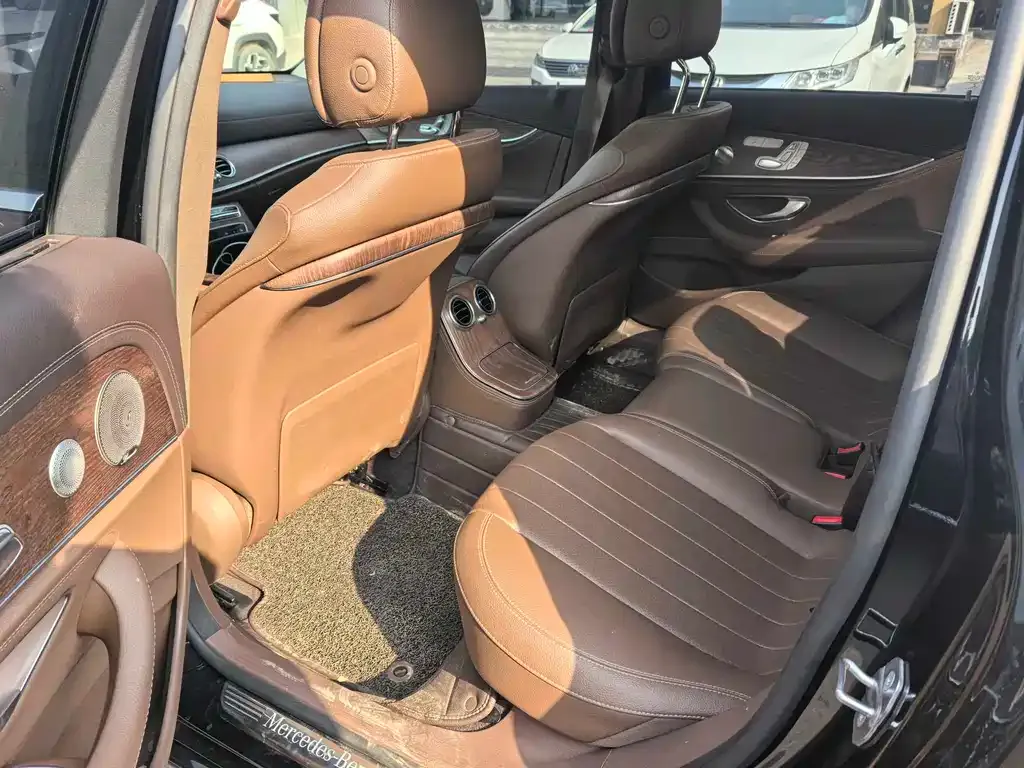 Mercedes-Benz E-Class 2022 из CN, фото 7