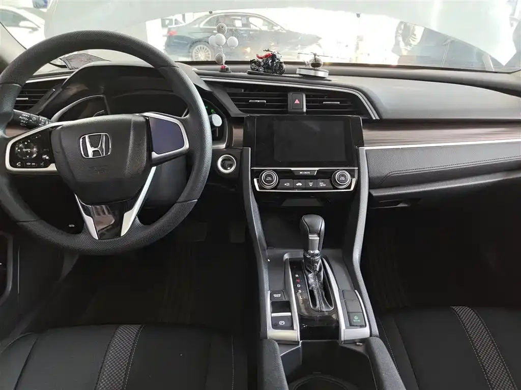 Honda Civic — фото 6