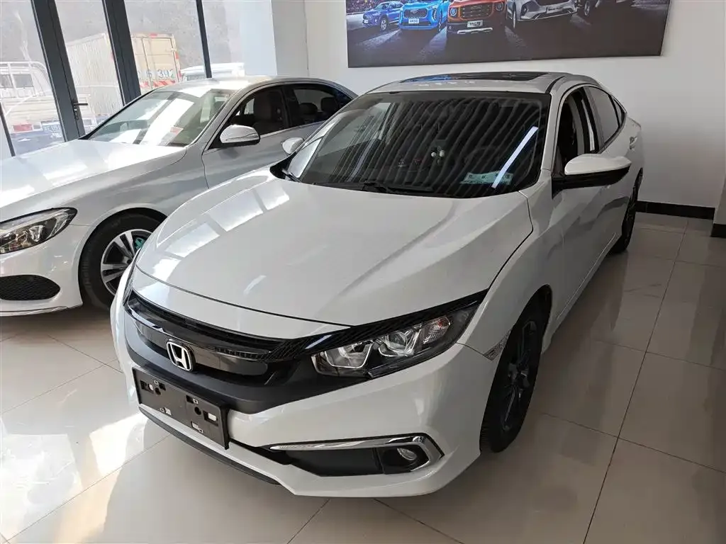 Honda Civic — фото 10